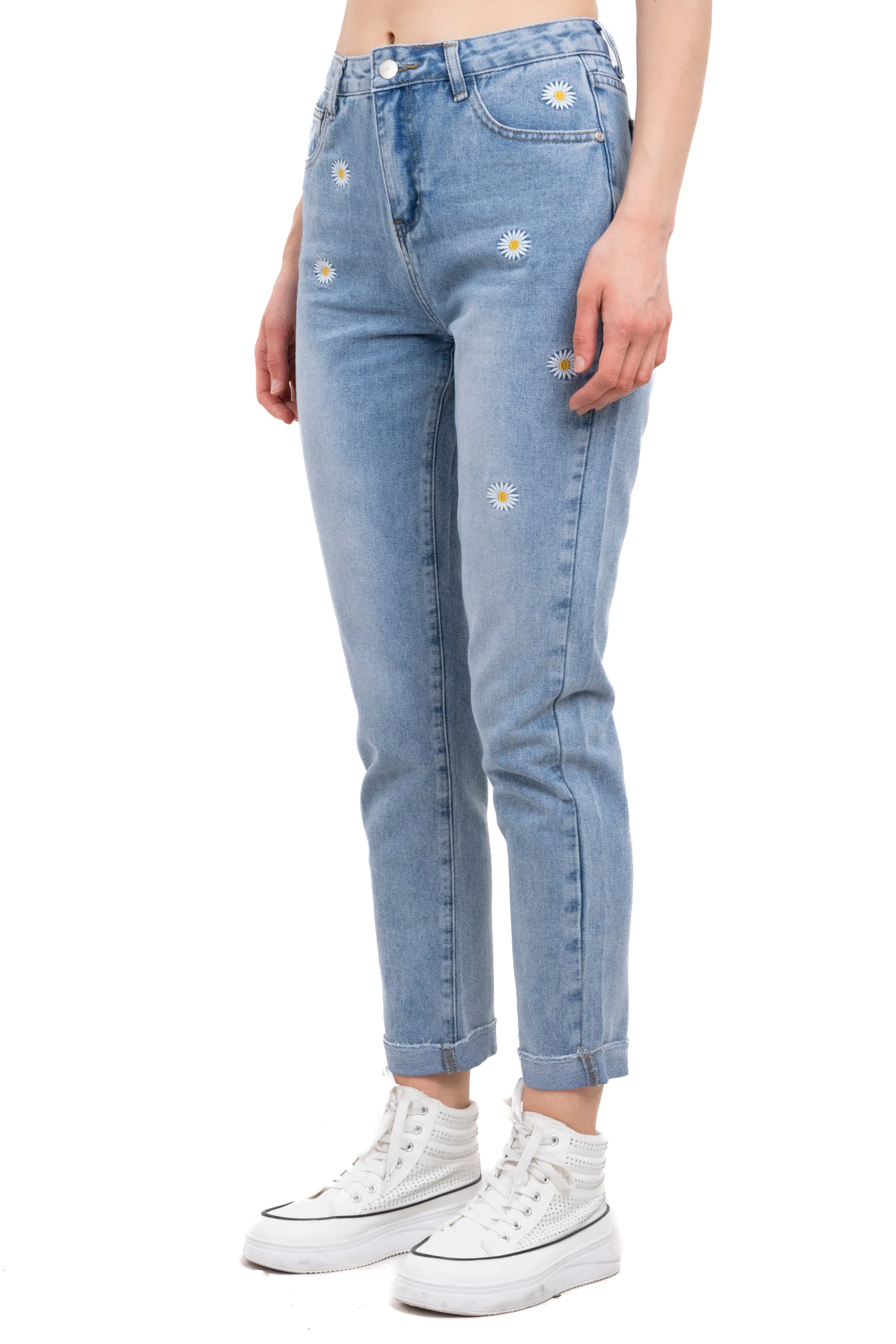 Mom jeans cintura alta bordado margaritas