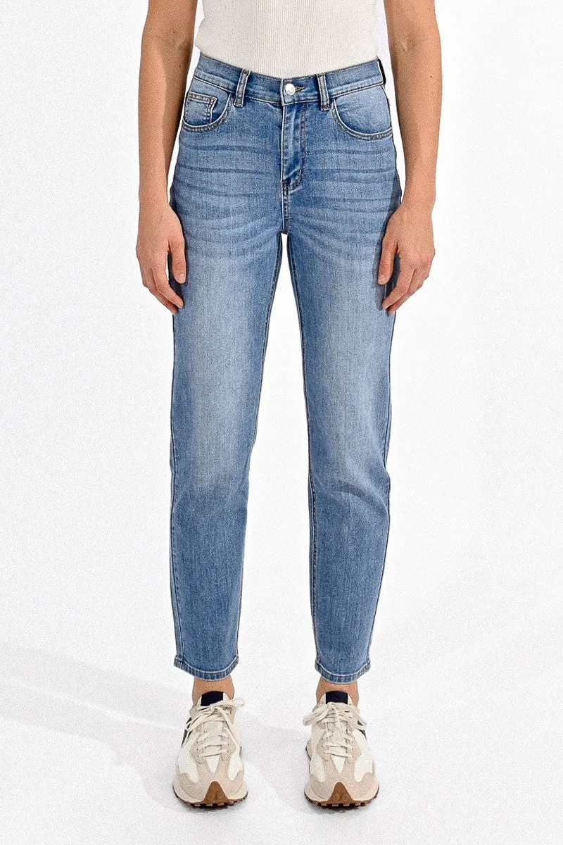 MOM JEANS