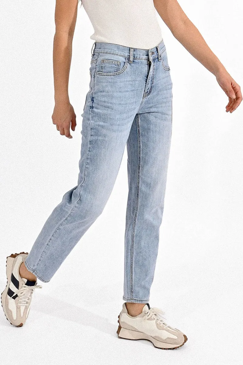 MOM JEANS