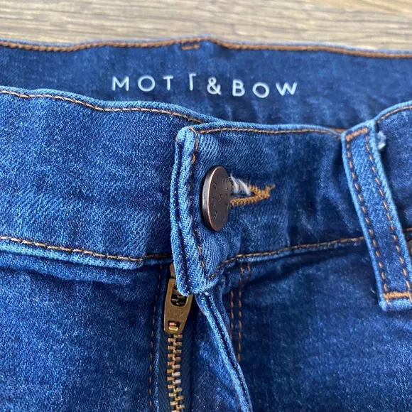 Mott &amp; Bow Jeans Women 28 Dark Wash Boyfriend Classic Minimalist Capsule