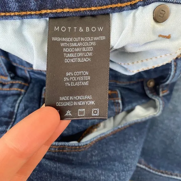 Mott &amp; Bow Jeans Women 28 Dark Wash Boyfriend Classic Minimalist Capsule