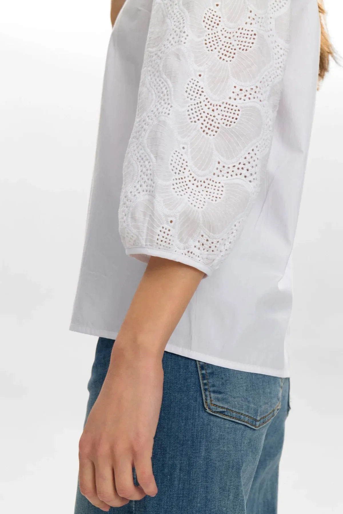 Numph Nuhensley Round Neck Blouse With Broderie Sleeve