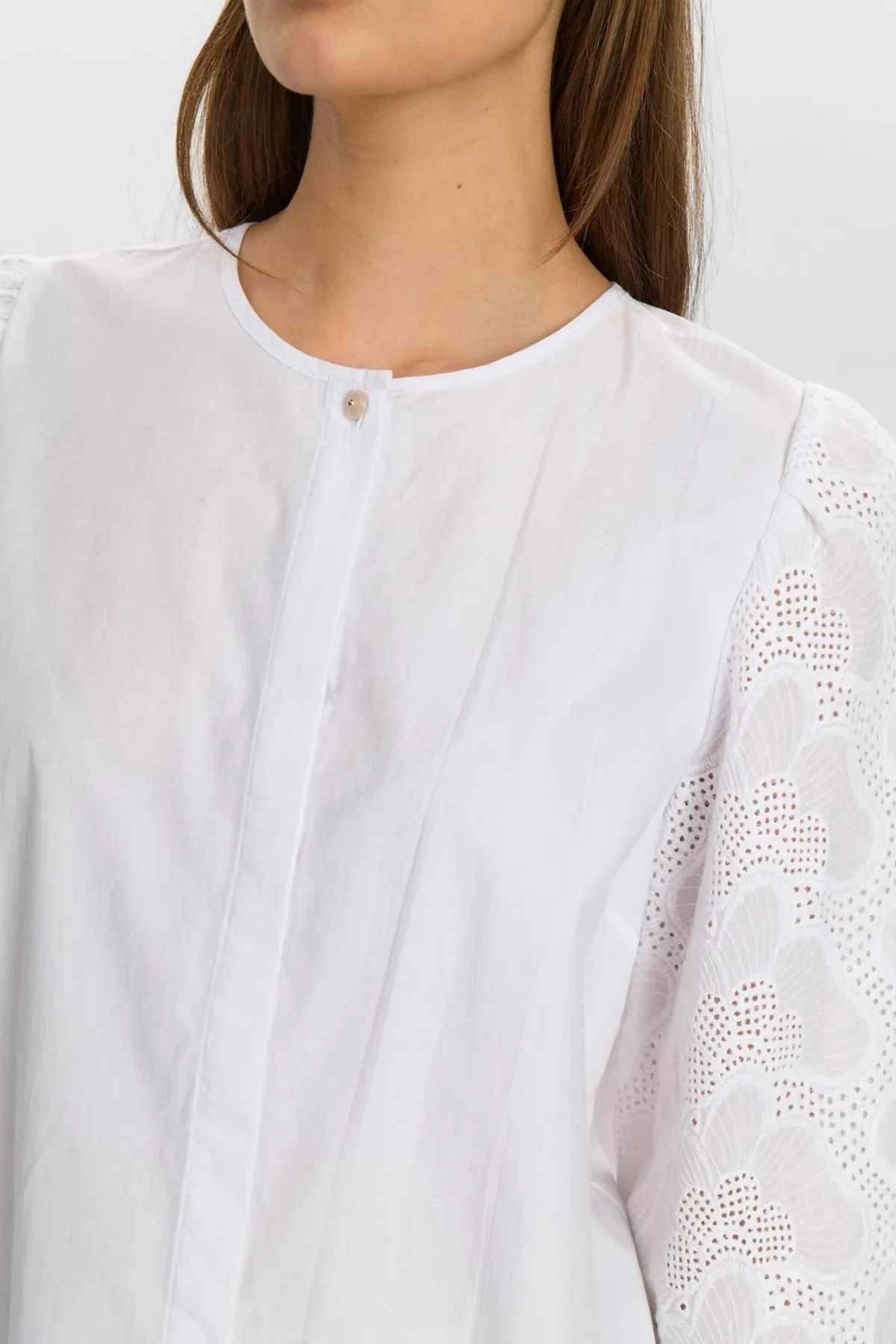 Numph Nuhensley Round Neck Blouse With Broderie Sleeve
