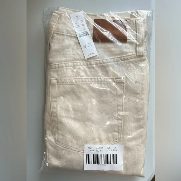 NWT J. Crew Slouchy Boyfriend Jean in Ecru