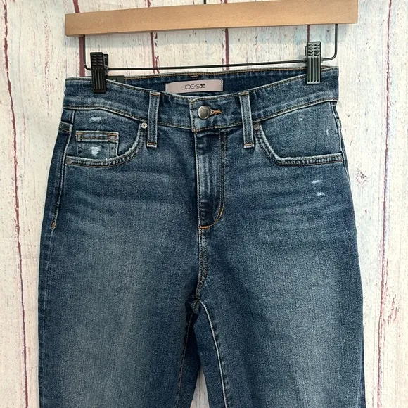 NWT Joe’s The Niki Distressed Boyfriend Jeans