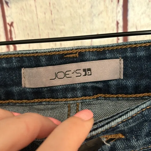 NWT Joe’s The Niki Distressed Boyfriend Jeans