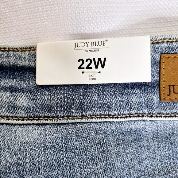 NWT Judy Blue brand&quot;The Totally Distressed Out&quot;Plus-size Boyfriend fit jeans 22W