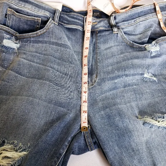 NWT Judy Blue brand&quot;The Totally Distressed Out&quot;Plus-size Boyfriend fit jeans 22W