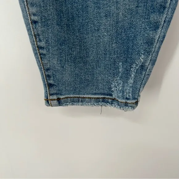 NWT Judy Blue Distressed High Rise Boyfriend Fit Jeans