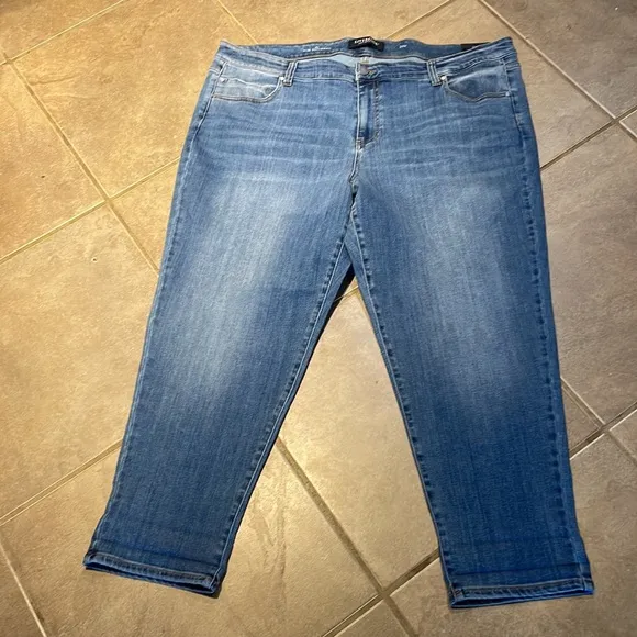 NWT Liverpool Slim Boyfriend Jeans! Size 24W
