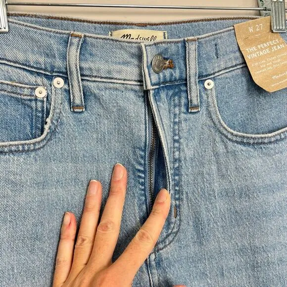 NWT Madewell The Perfect Vintage Jean Light Wash Blue sz 27 Distressed High Rise