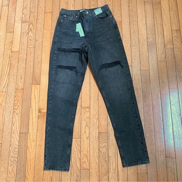 NWT Top Shop Mom Jeans 6 / 28 Distressed Tapered Leg Tall Black