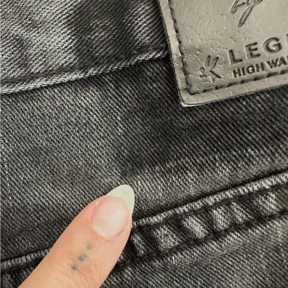 One Teaspoon High Waisted Mom Fit Tapered Leg Washed Black Distressed Jeans