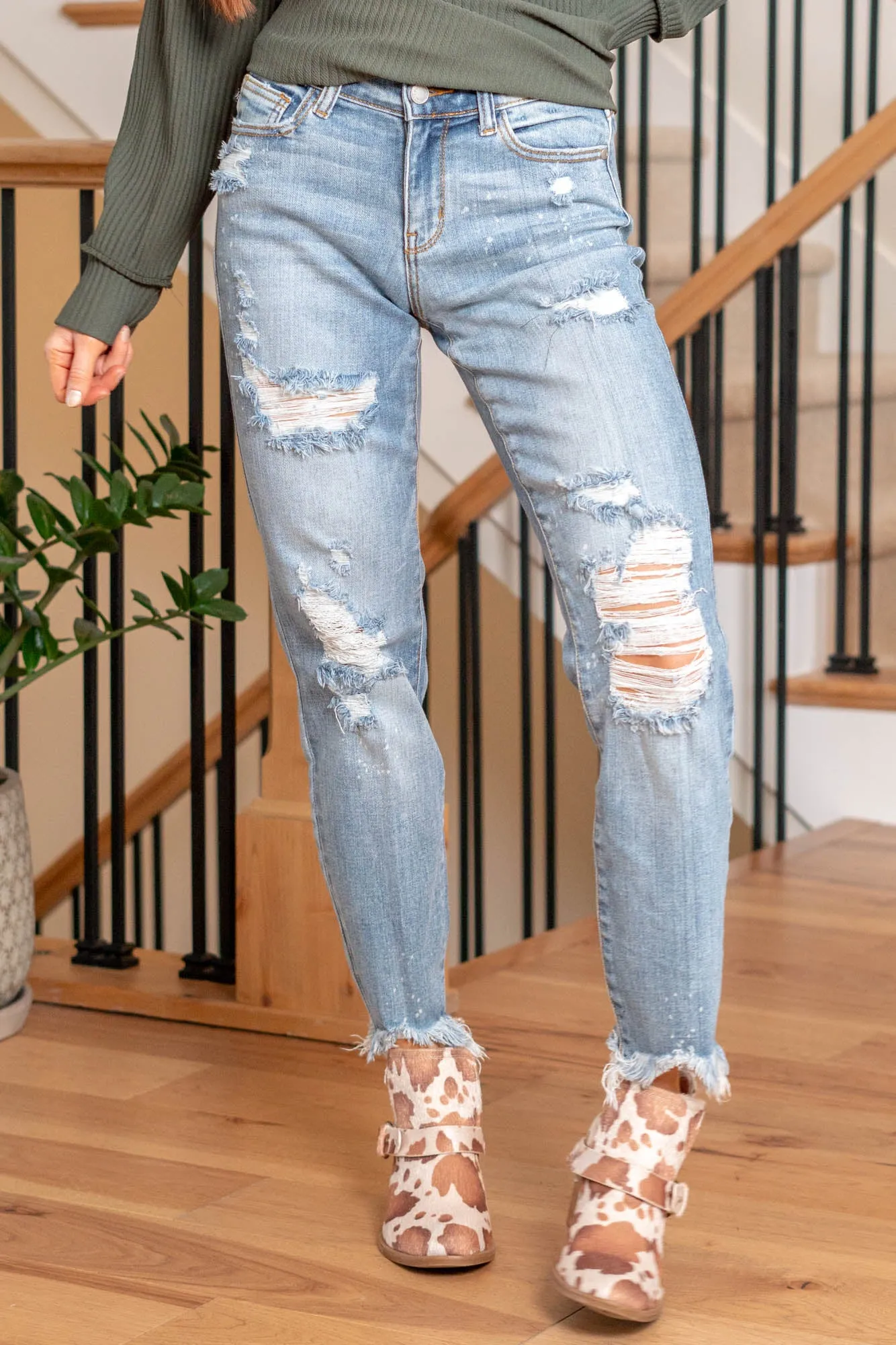 Plus Size Monroe Mid Rise Ripped Boyfriend Mom Jeans