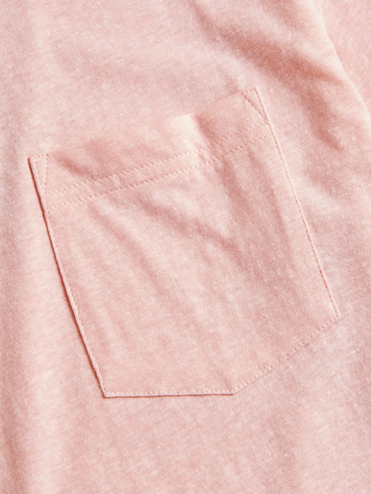 Pocket T-Shirt in Pink