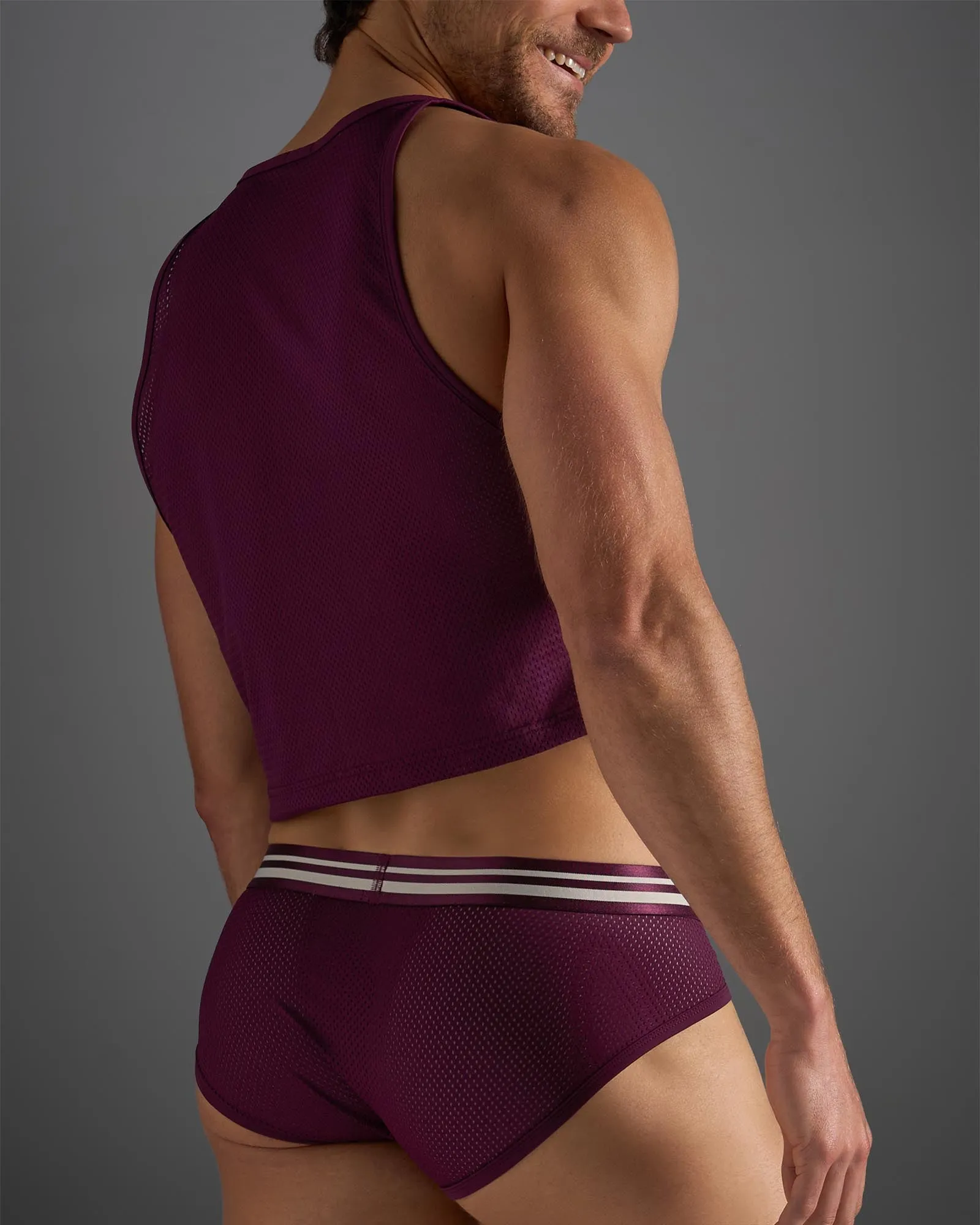 Racer Mesh Crop Singlet - Eggplant