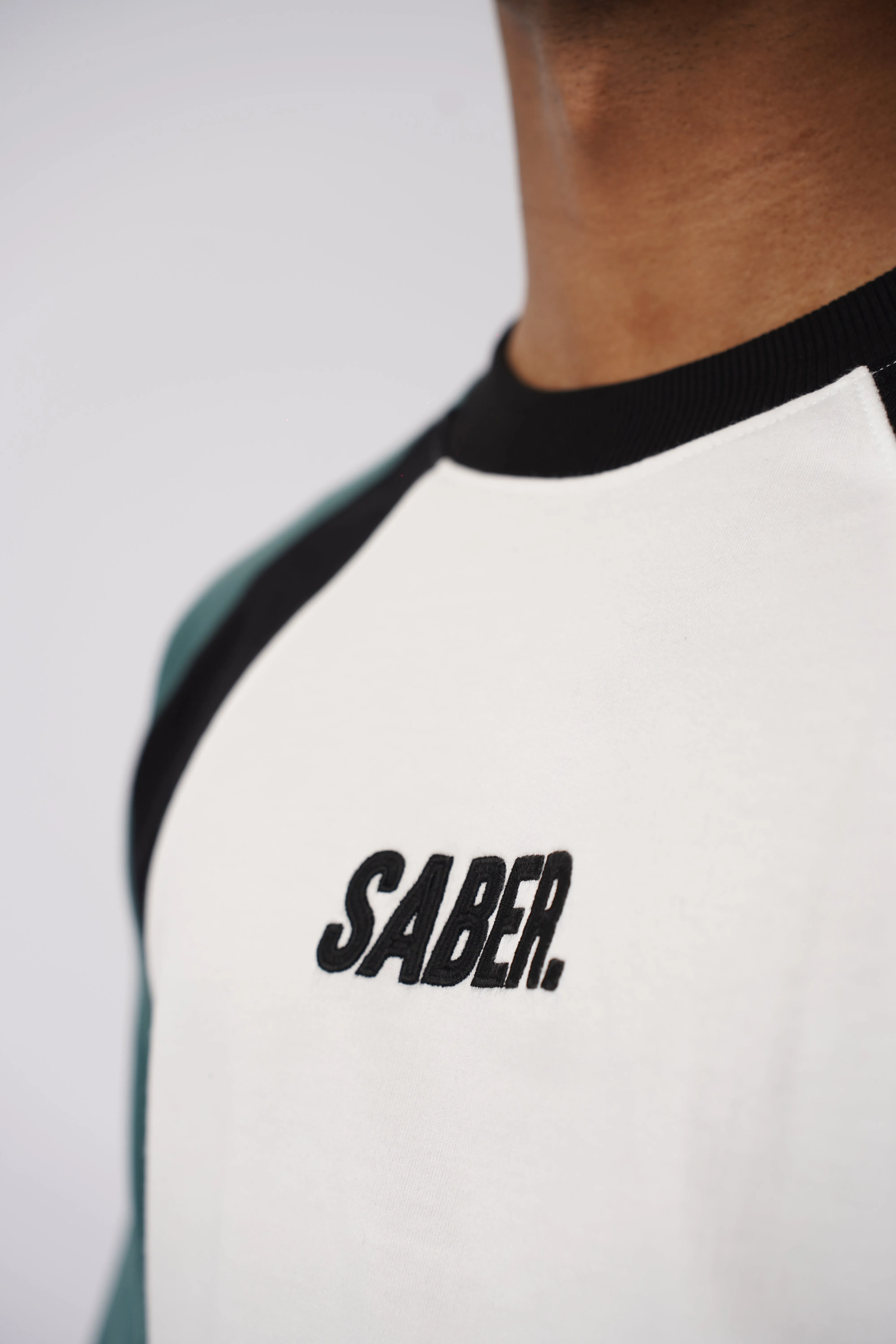 Raglan Colour Block Tee [WHITE/SAPPHIRE/BLACK]
