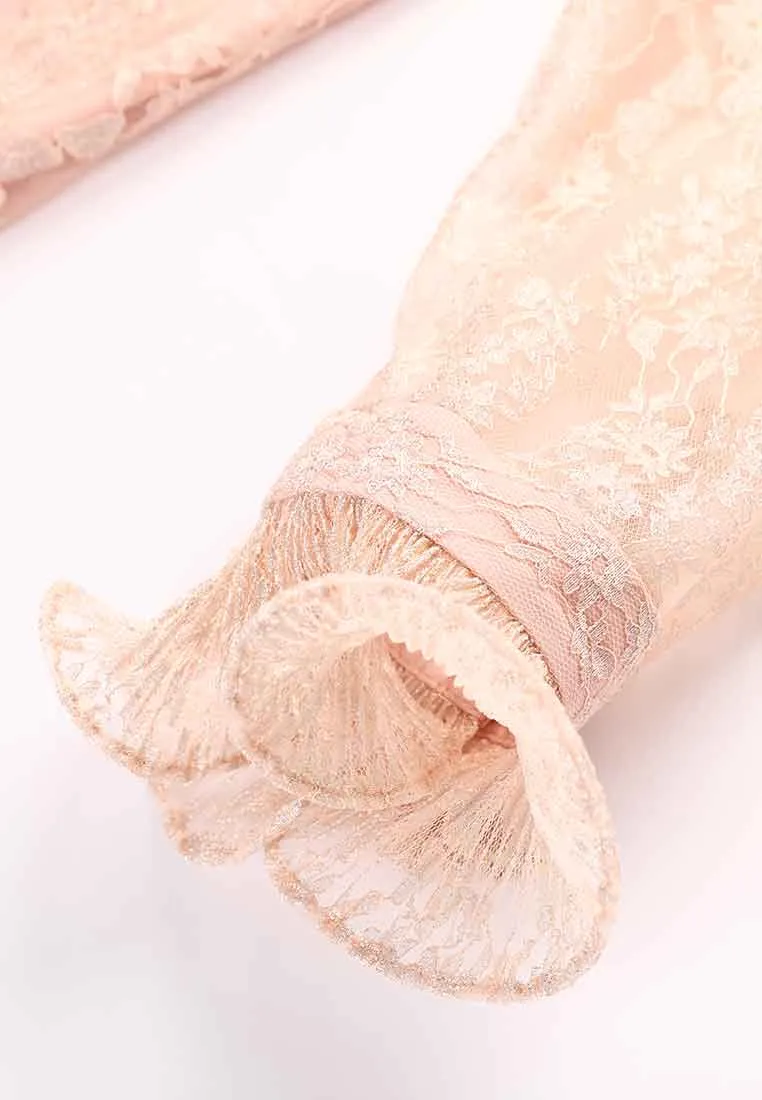Ruffle collar lace blouse