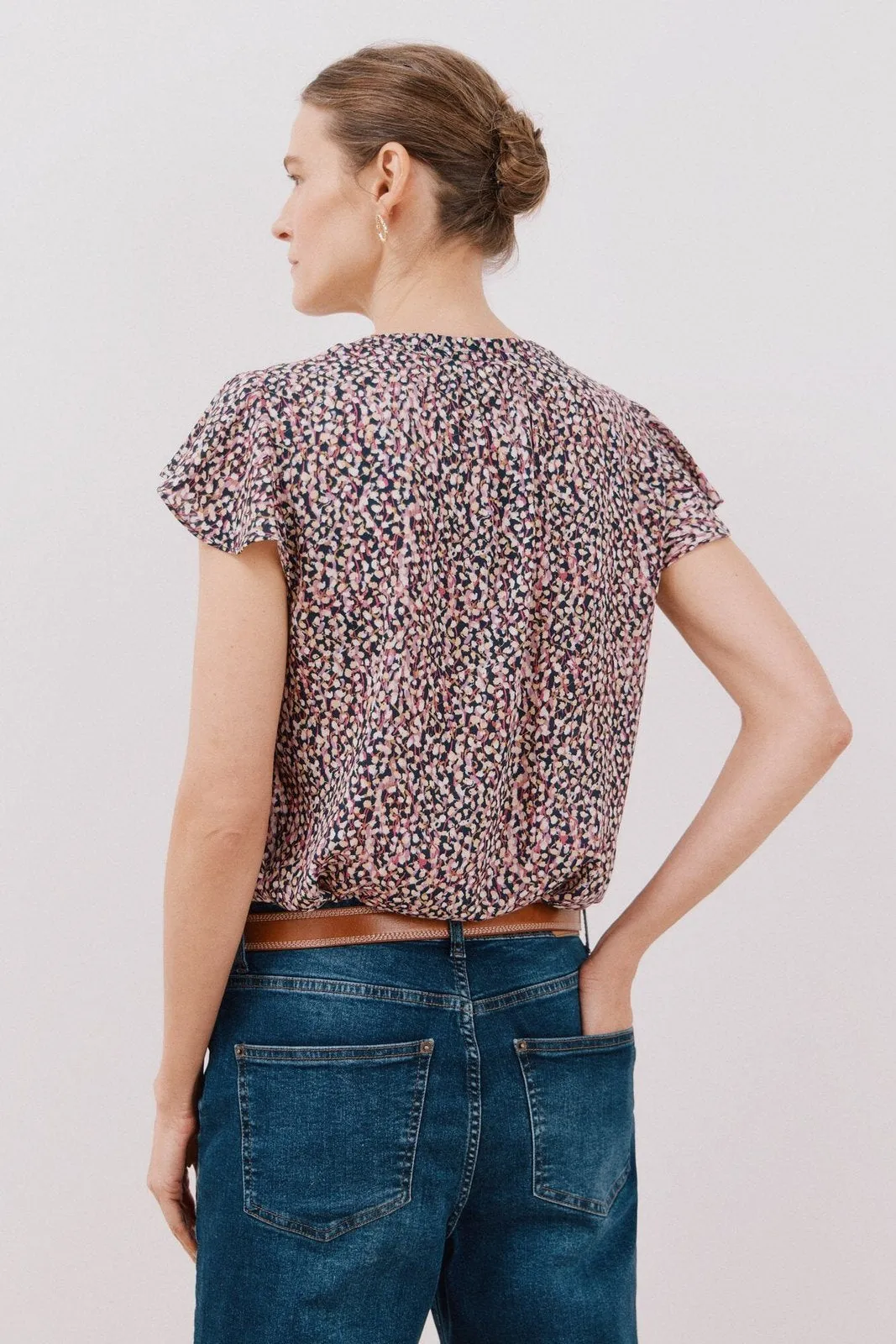 Ruffle Sleeve Blouse - Gray Print