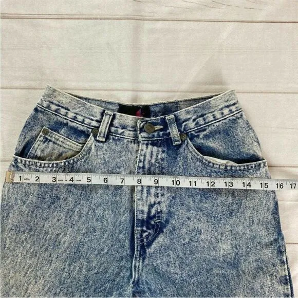 Sasson Vintage Y2K Acid Wash Mom Jeans Size 4