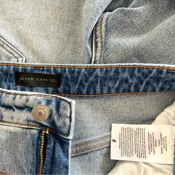 Silver Jeans 90s Mom Cuffed High Rise Light Indigo Wash Shorts Multi Sizes NWT