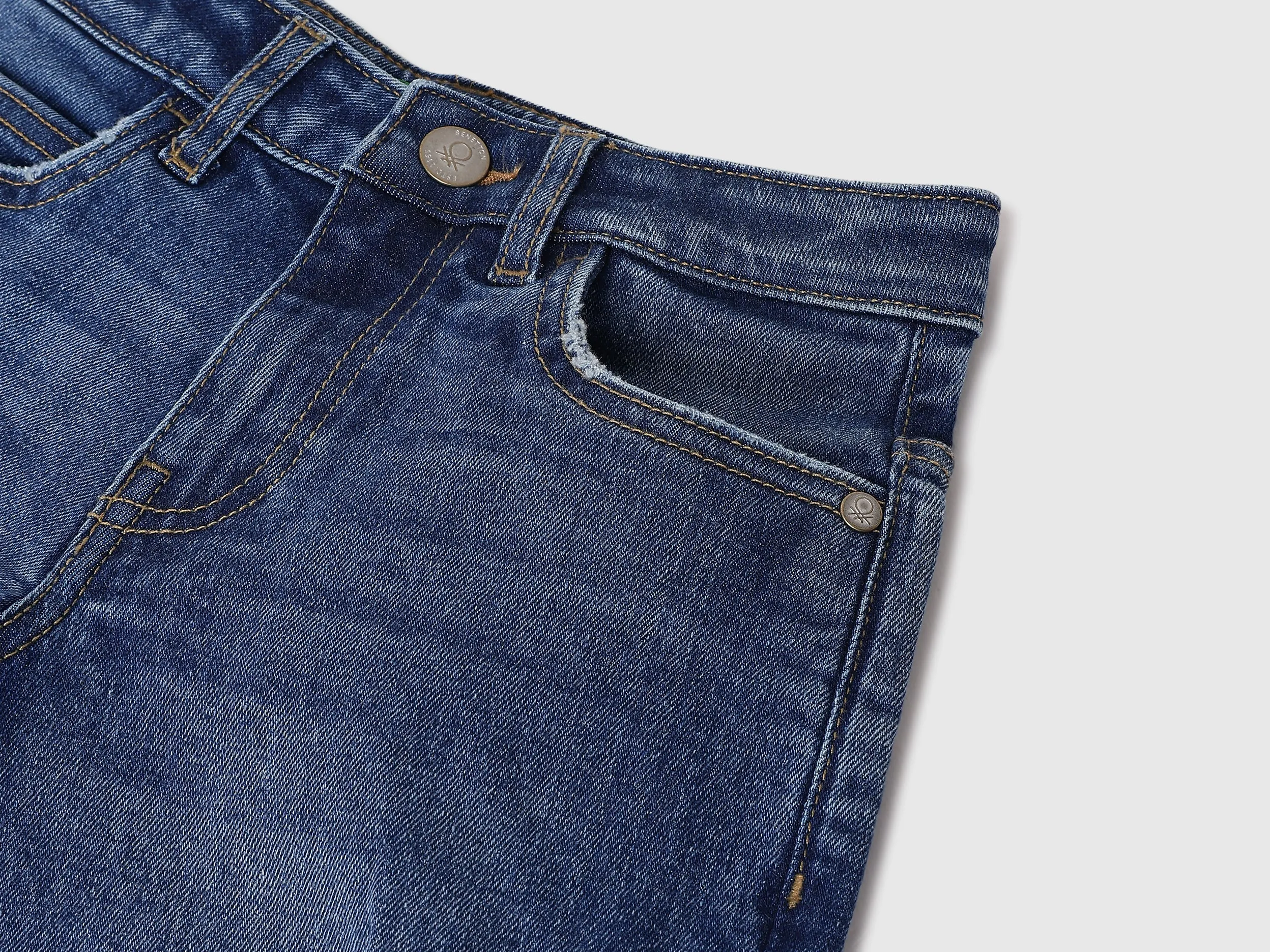 Solid Mom Fit Jeans