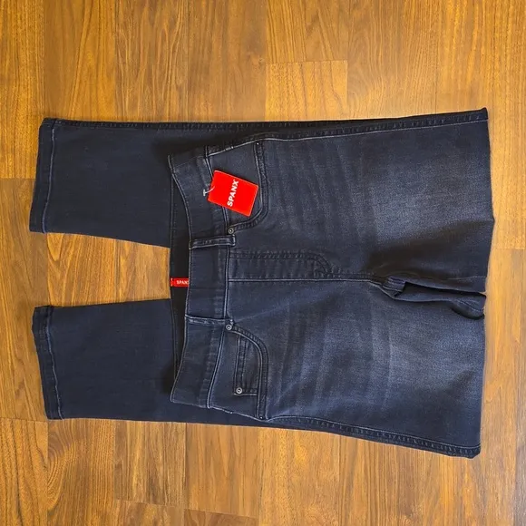 SPANX Ankle Straight Leg Jeans in Vintage Black