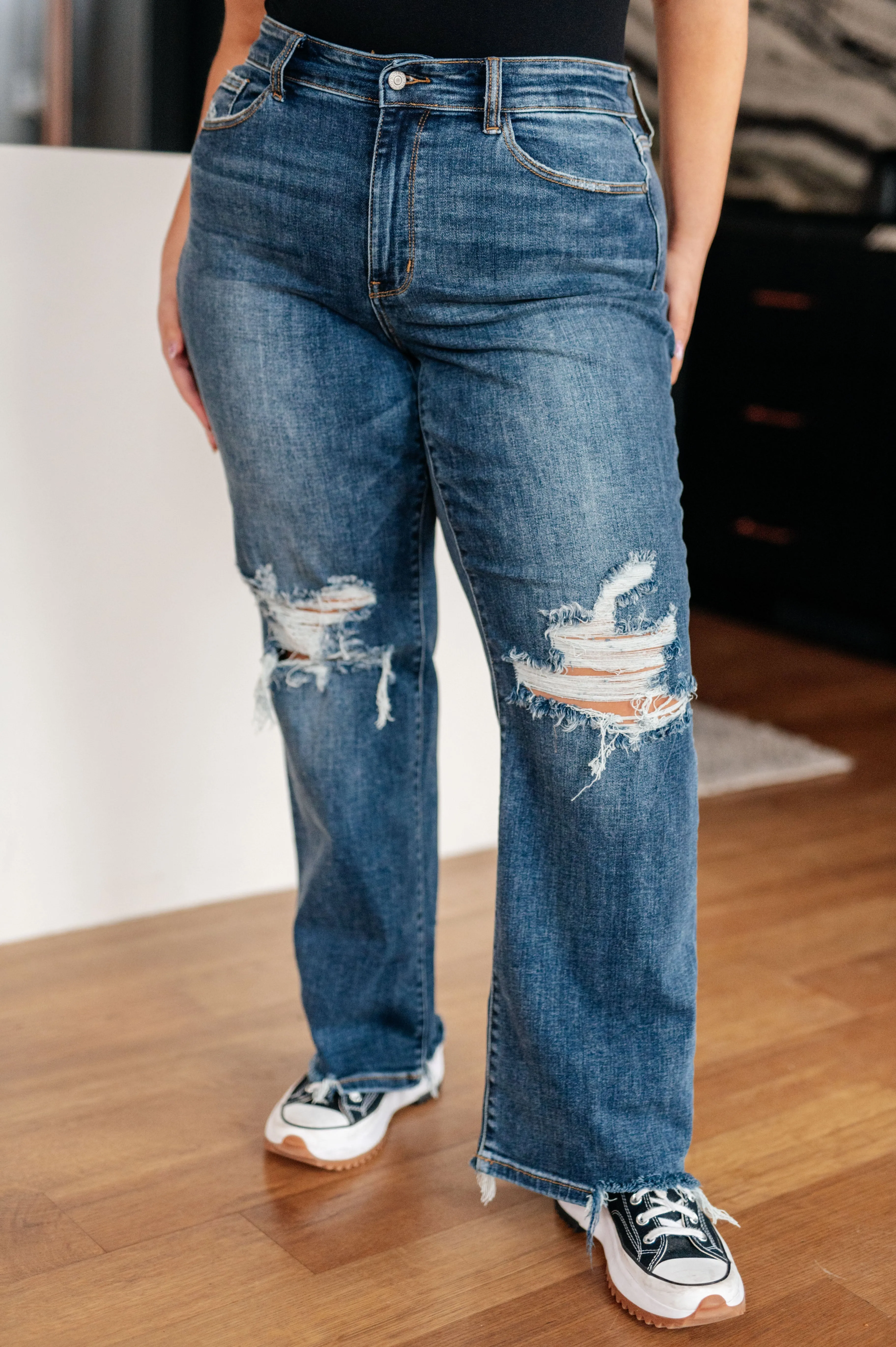 Straight Outa The 90's Judy Blue Jeans in Dark Wash