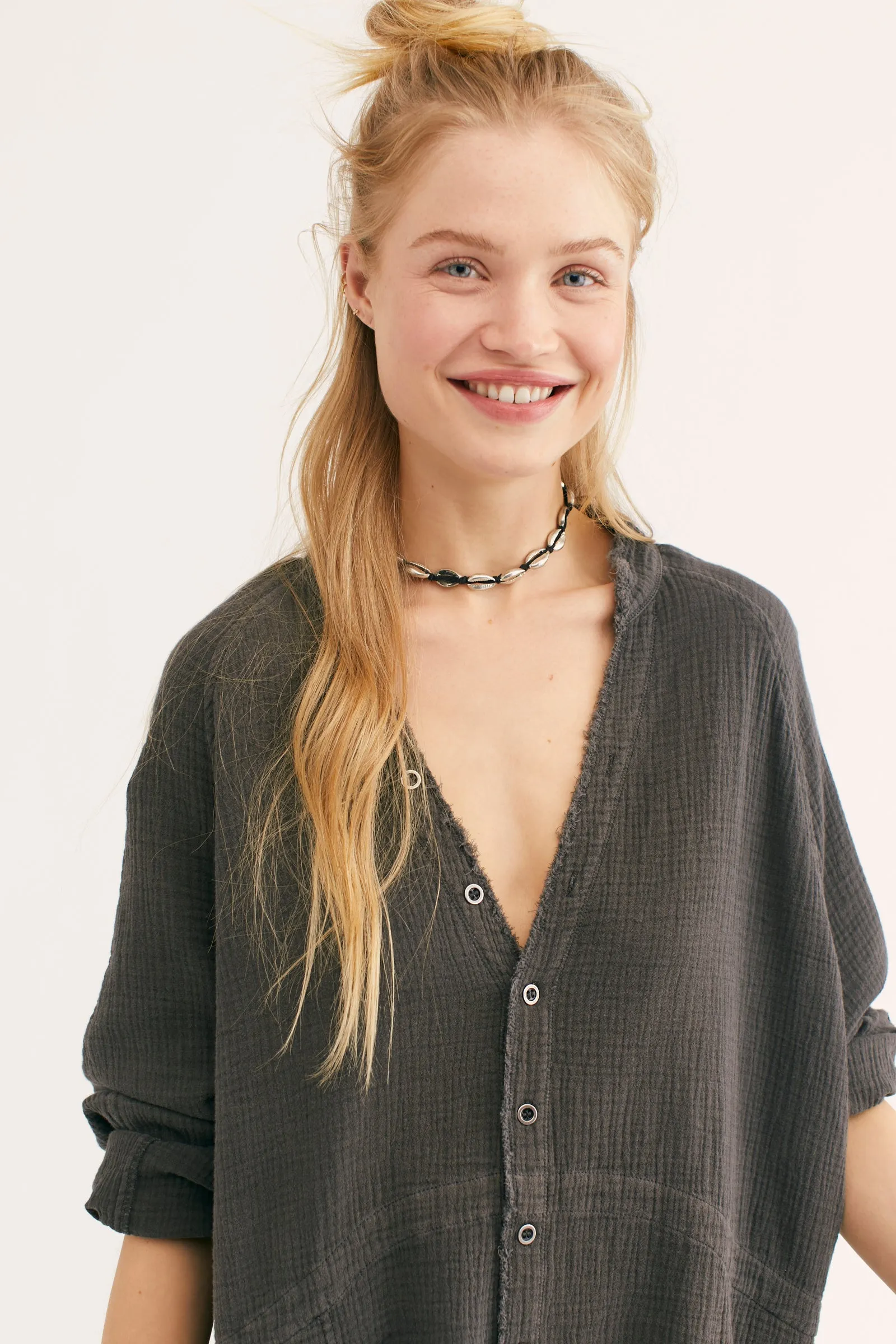 Summer Daydream Button Down - Washed Black