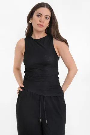 Top de mesh con plisados cuello redondo