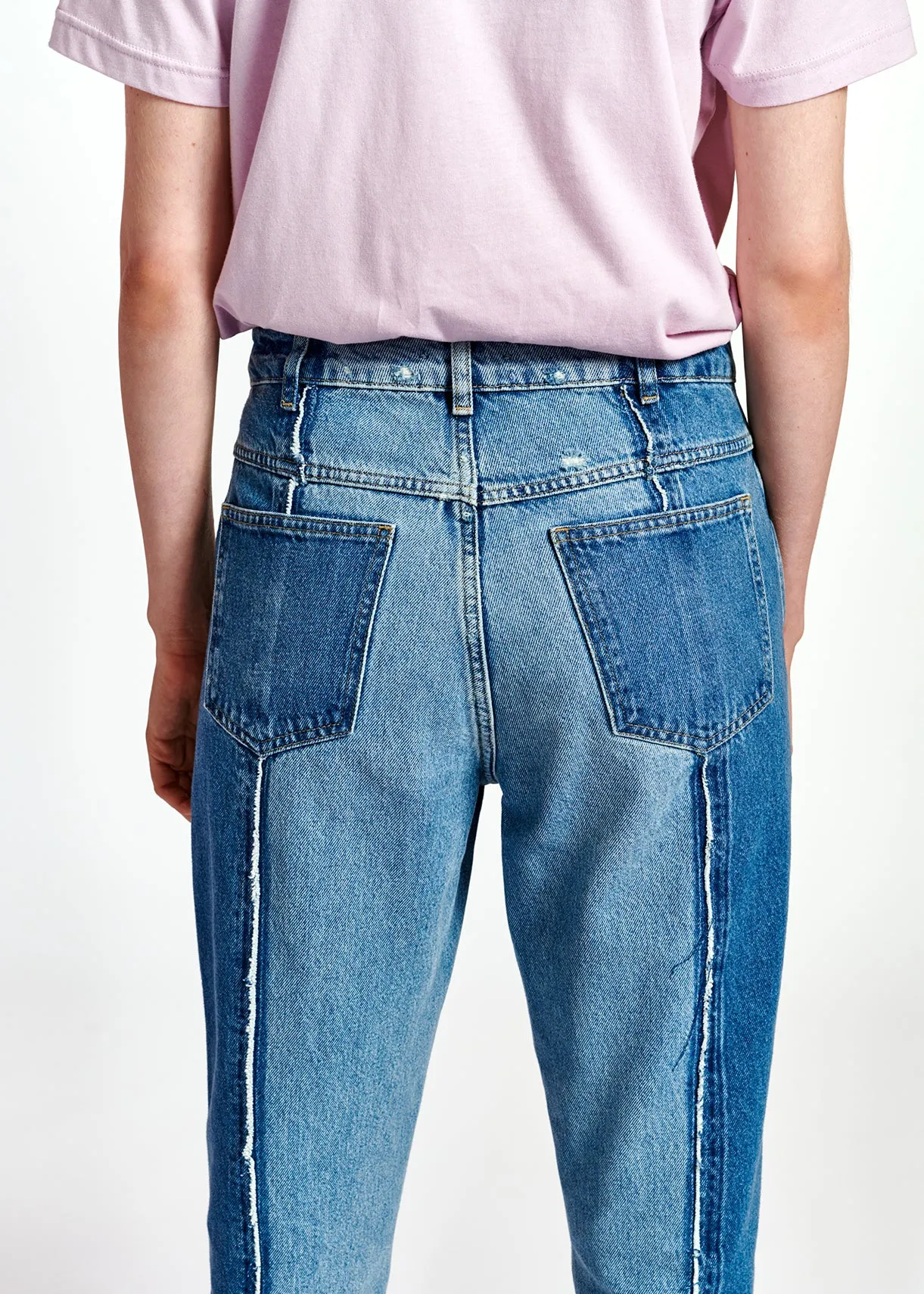 Two-tone frayed boyfriend jeans