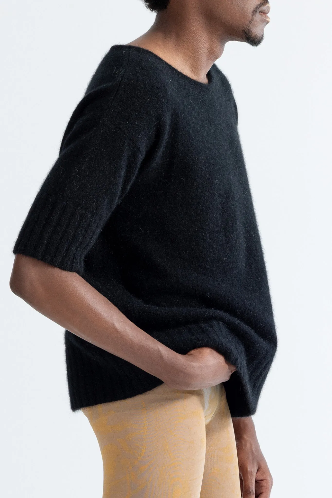 U T-Shirt | Black