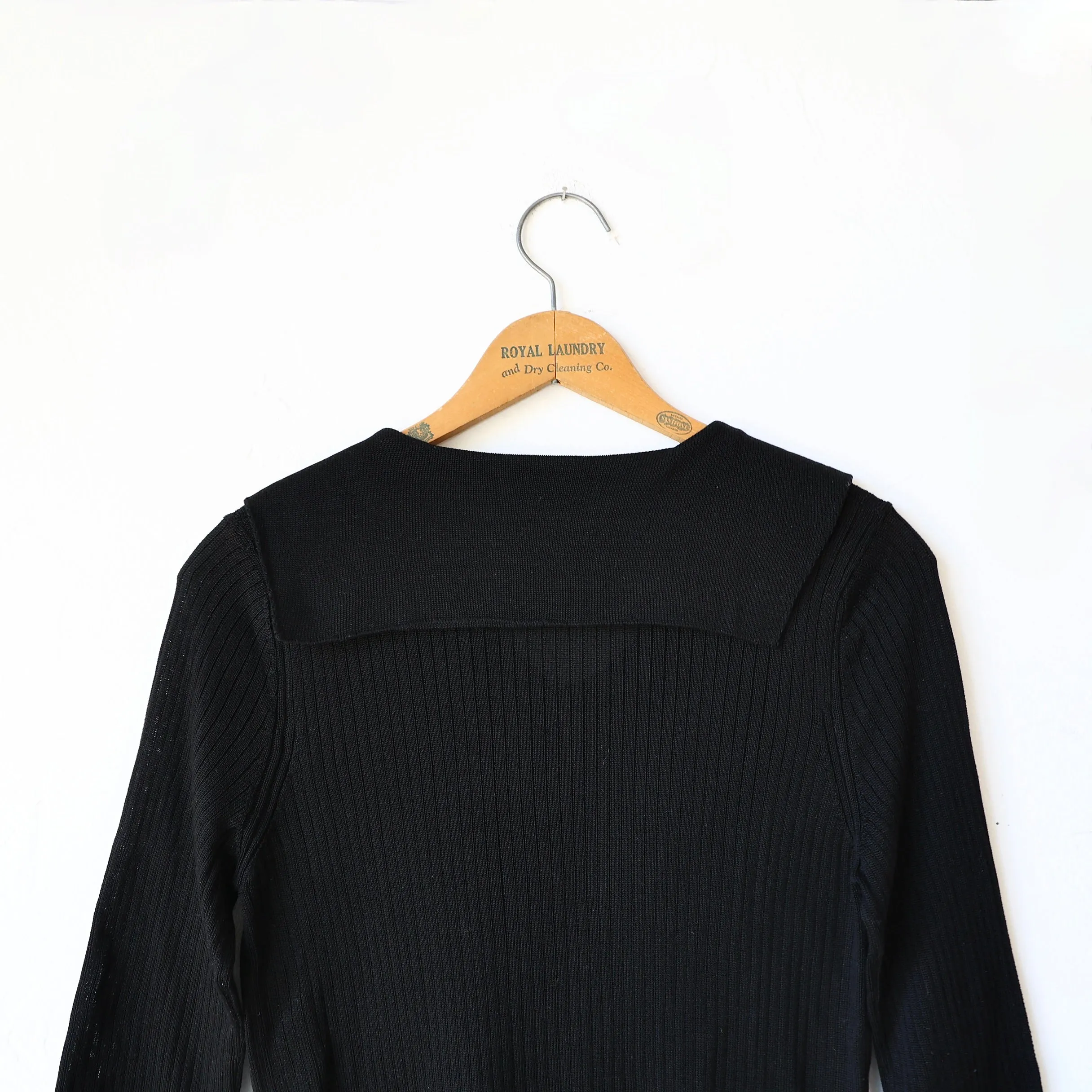 Une Heures 3/4 Button-Up Sailor Silk Knit - Black