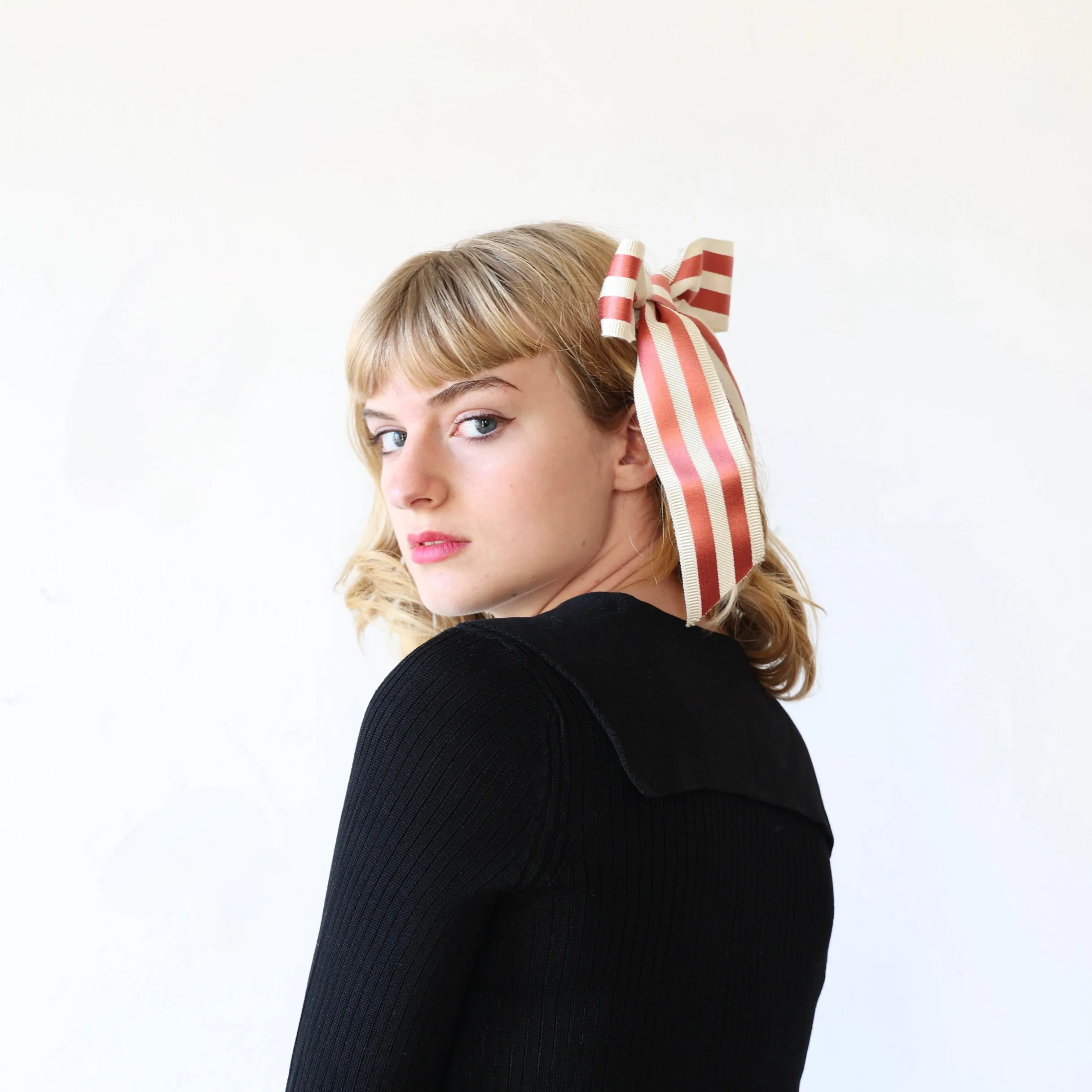 Une Heures 3/4 Button-Up Sailor Silk Knit - Black