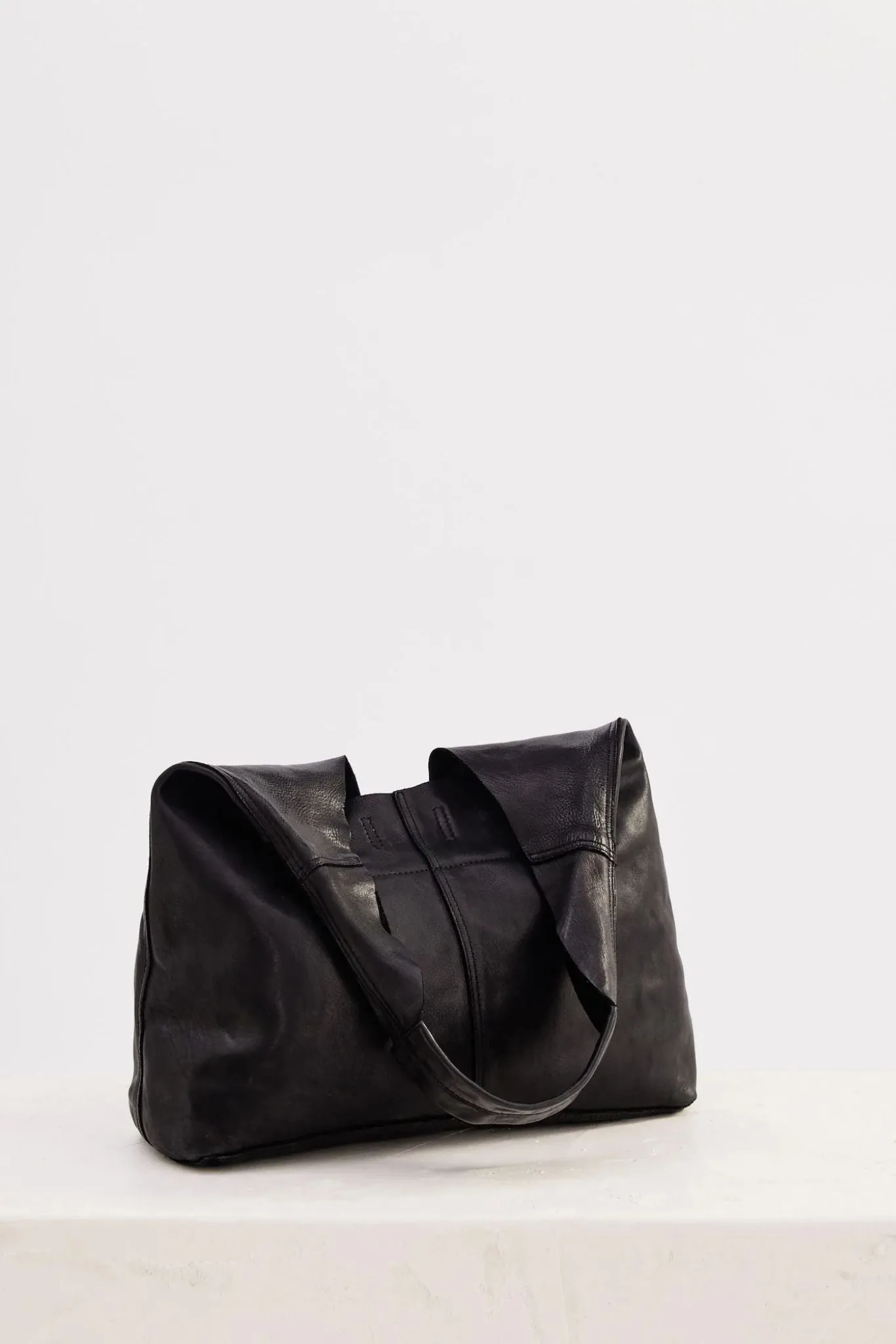 unlined slouchy | black