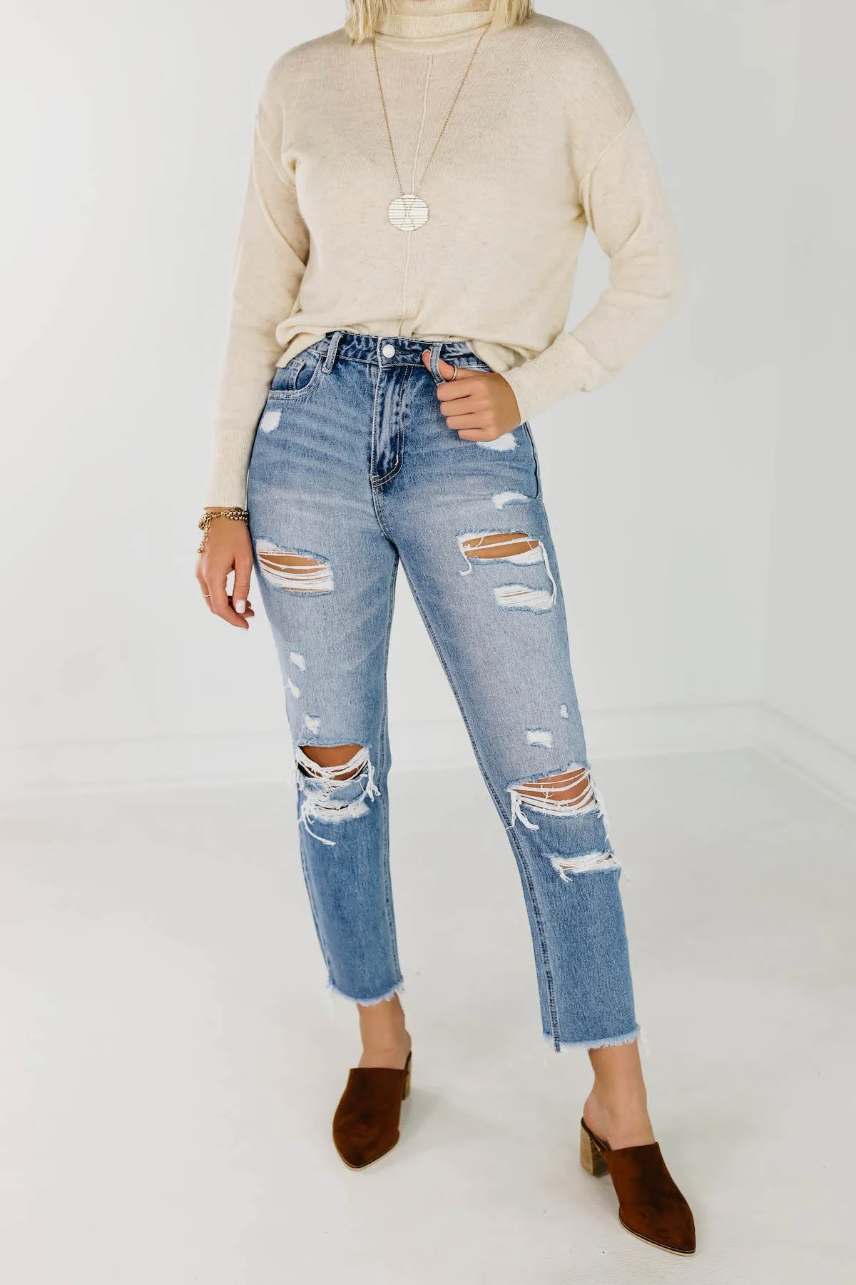 Vervet Denim | The Billie Raw Hem Mom Jean