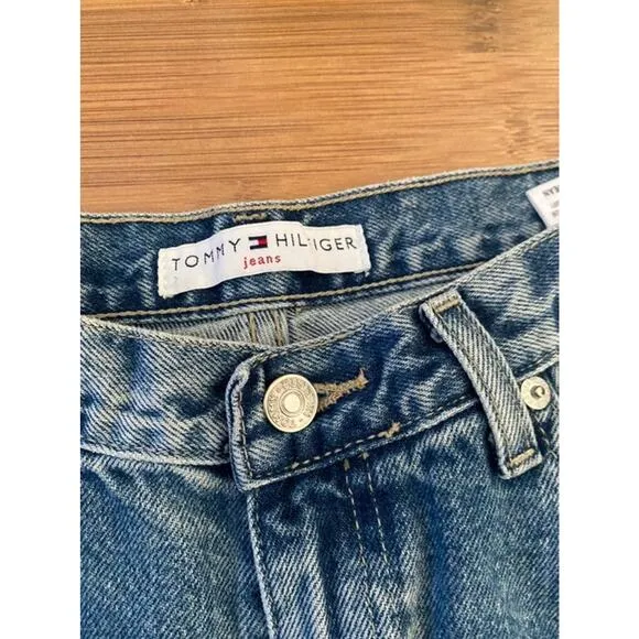 VTG Tommy Hilfiger Jeans 8 triple t blue denim ladies 30 mom leather logo patch