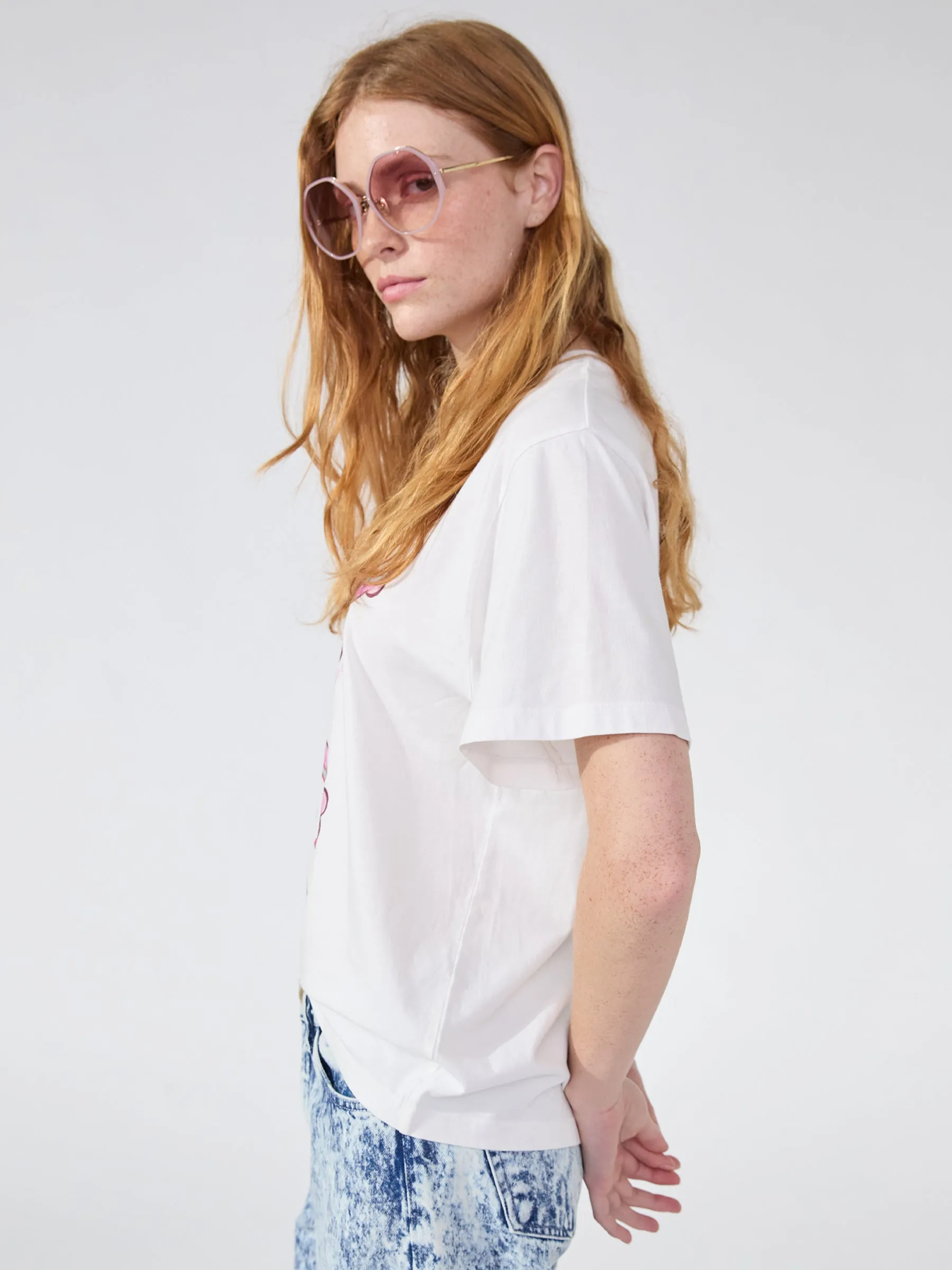 WHITE PRINTED DYLAN TSHIRT