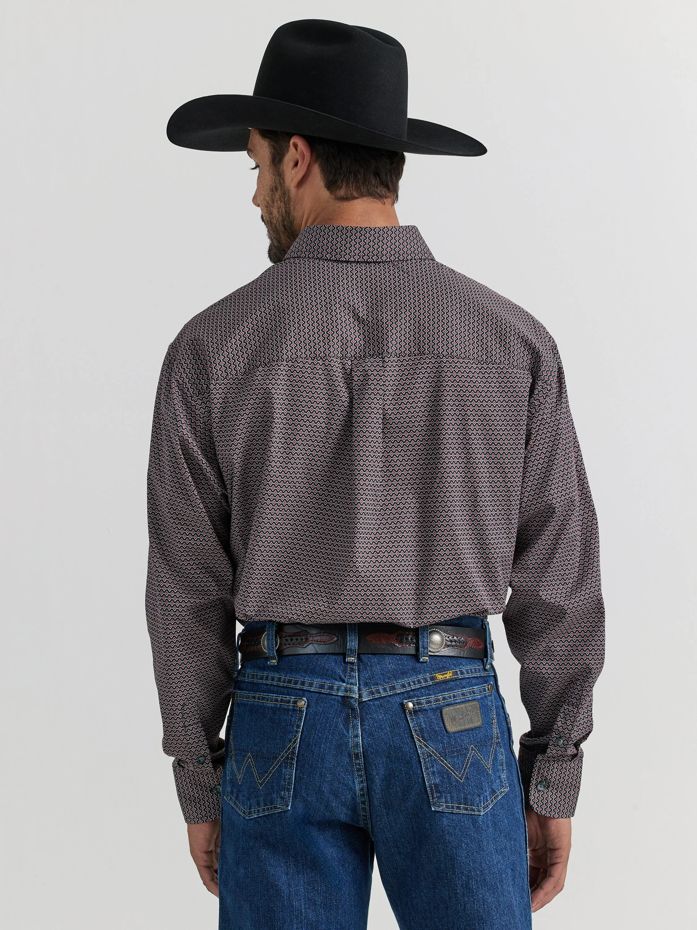 Wrangler George Strait Collection Red/Black Chain Print Button-Down Shirt
