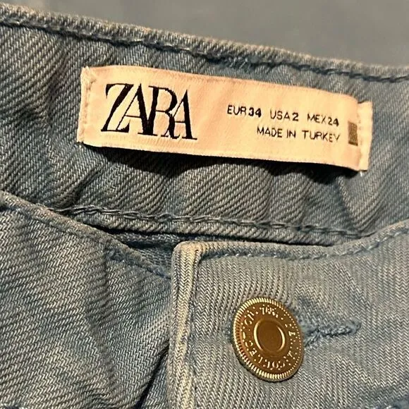 Zara Baby Blue Jeans Unfinished Hem Woman’s size 2